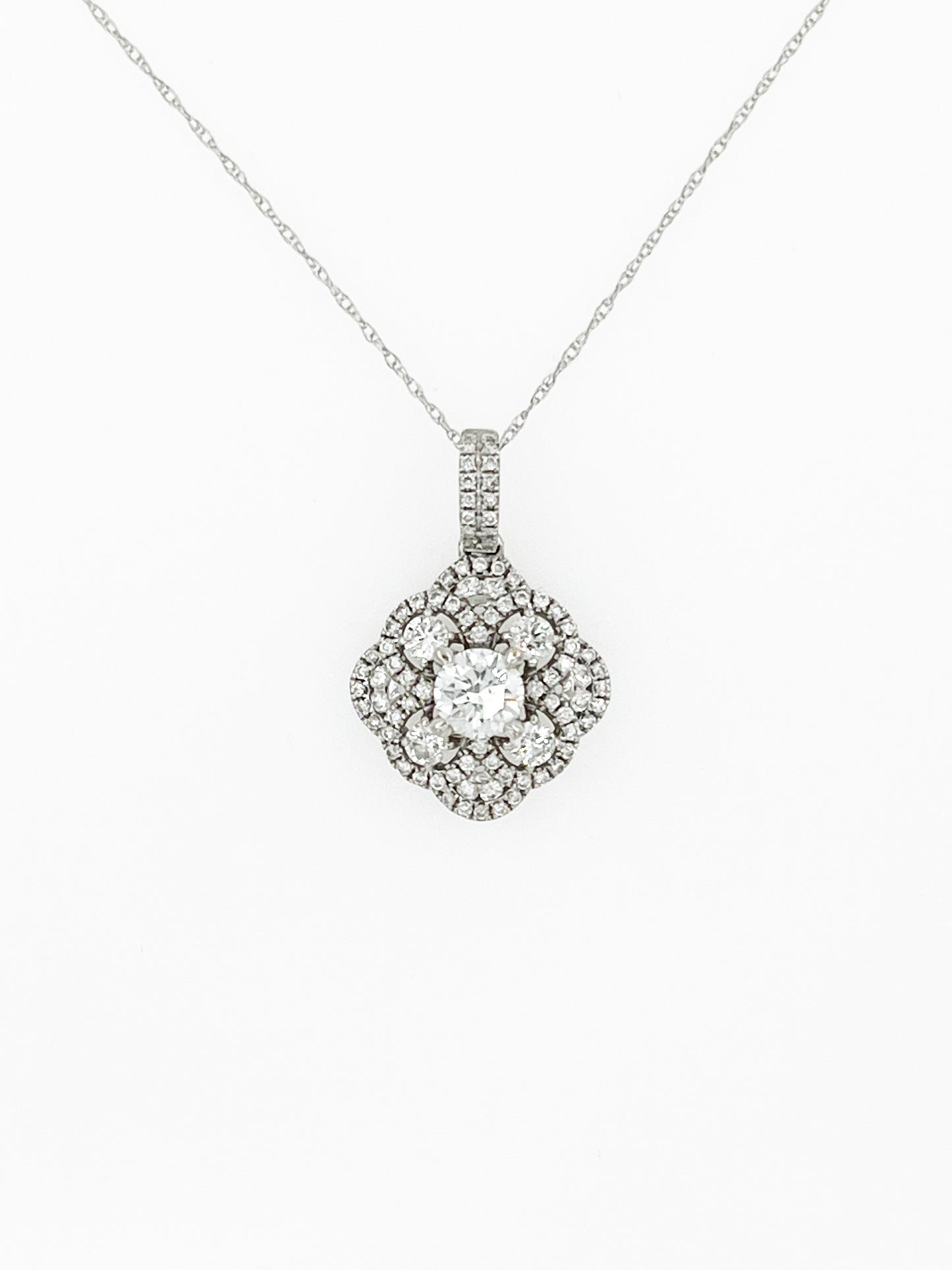1.4 TCW Natural VS Diamond Cluster Pendant in 18k White Gold