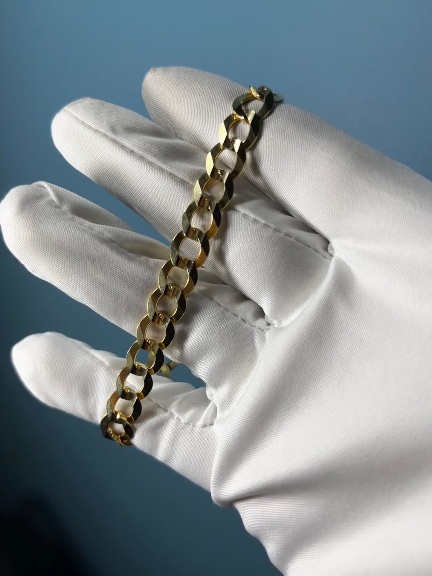 10mm Curb Link Bracelet in 14k Yellow Gold