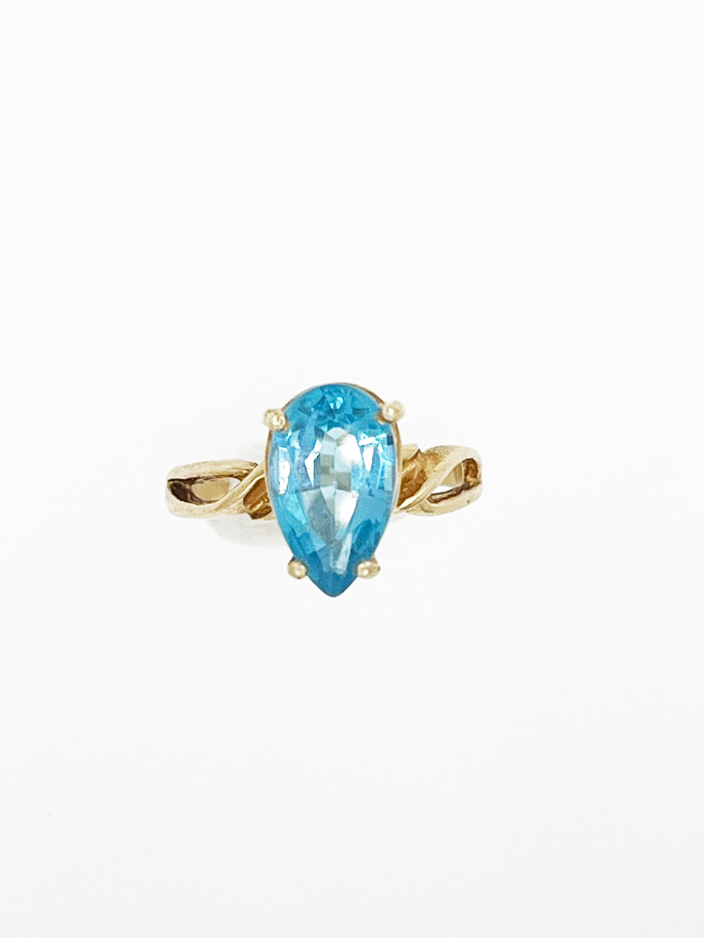 Pear Shaped Topaz Ring in 14k Yellow Gold