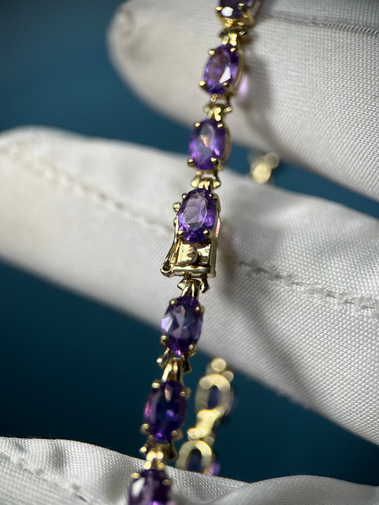 Amethyst Tennis Bracelet in 14k Yellow Gold