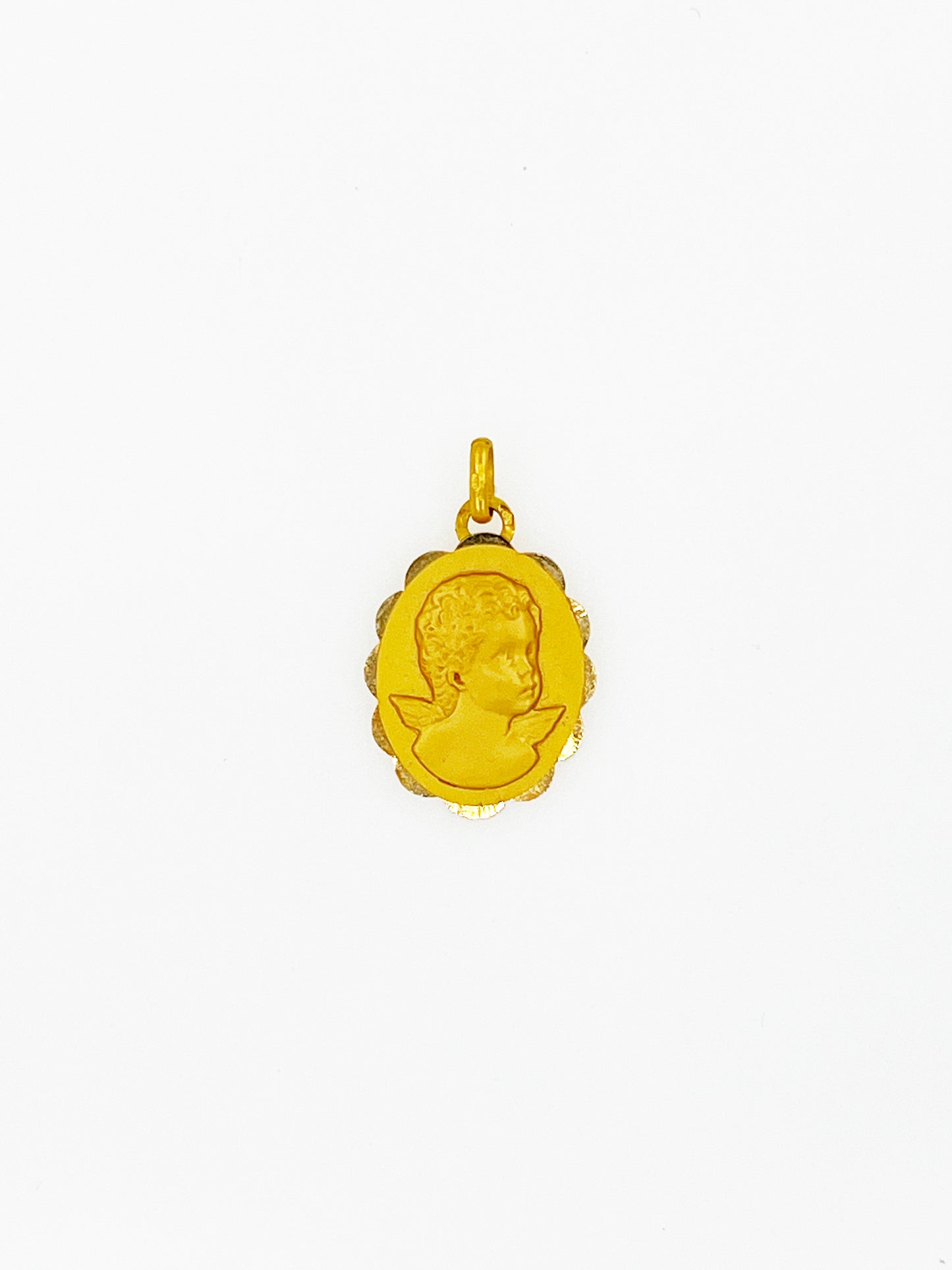 Michelangelo Depiction of Baby Jesus Pendant in 18k Yellow Gold