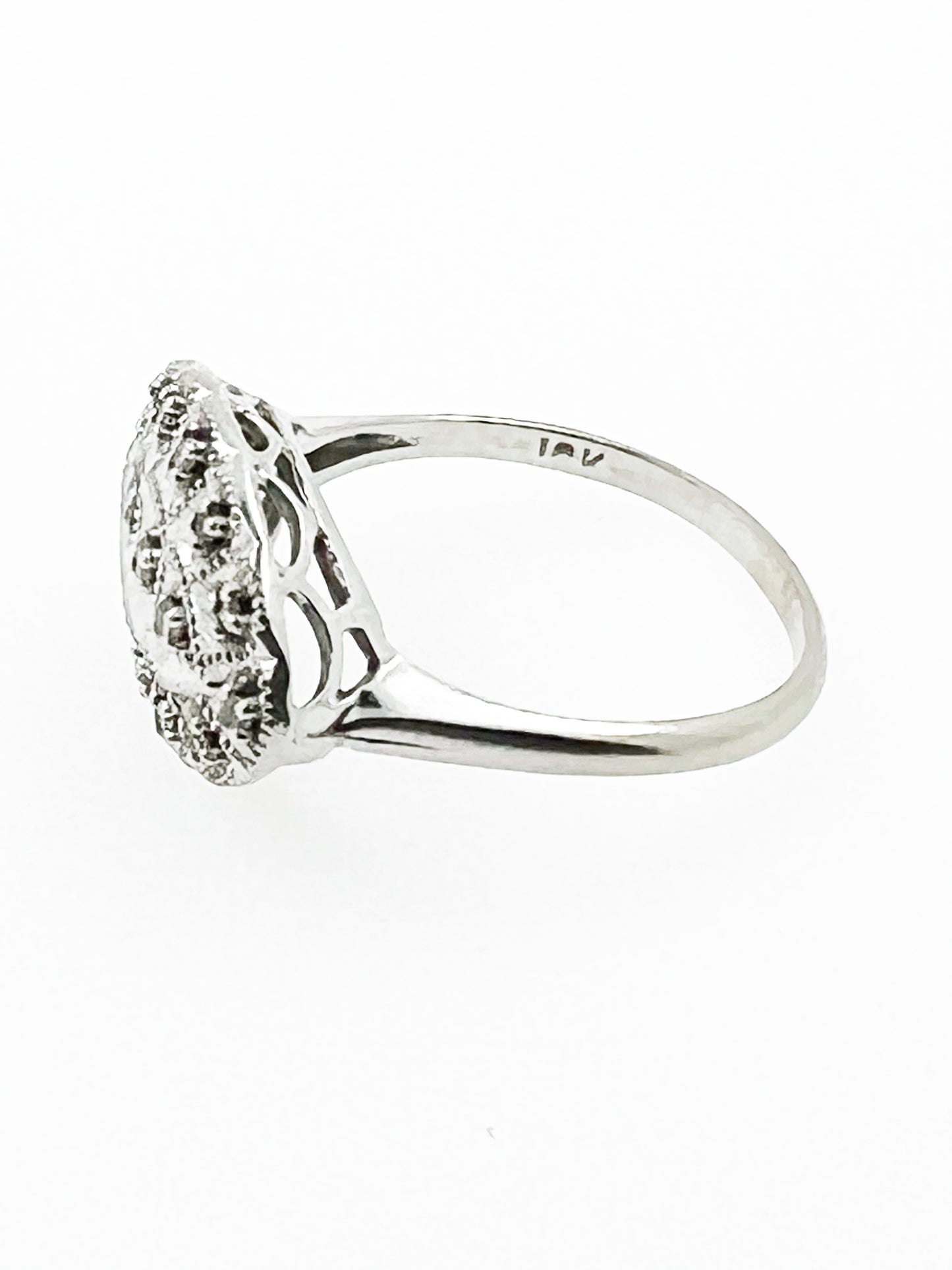 Art Deco Era Natural Diamond Ring in 18k White Gold