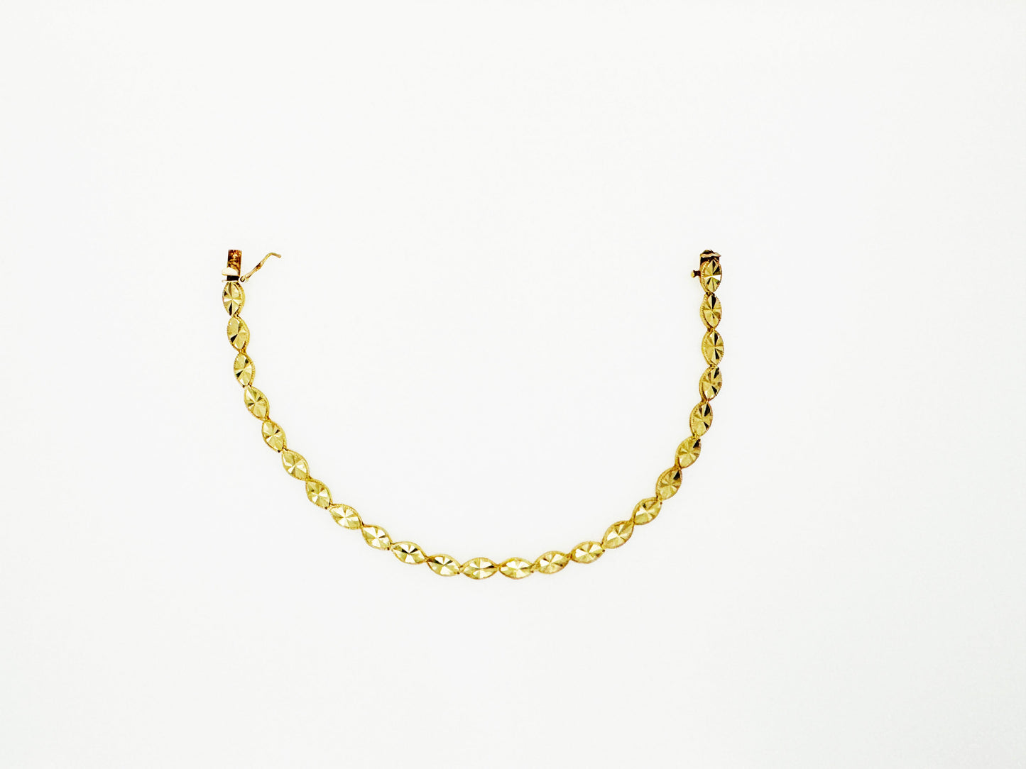 Diamond Cut Oval Link Bracelet in 14k Yellow Gold