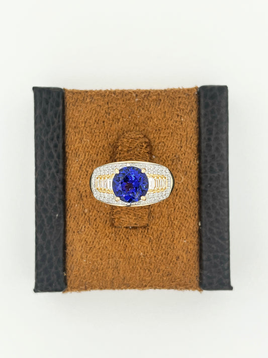 Tanzanite and Natural Diamond Ring in 14k Yellow Gold