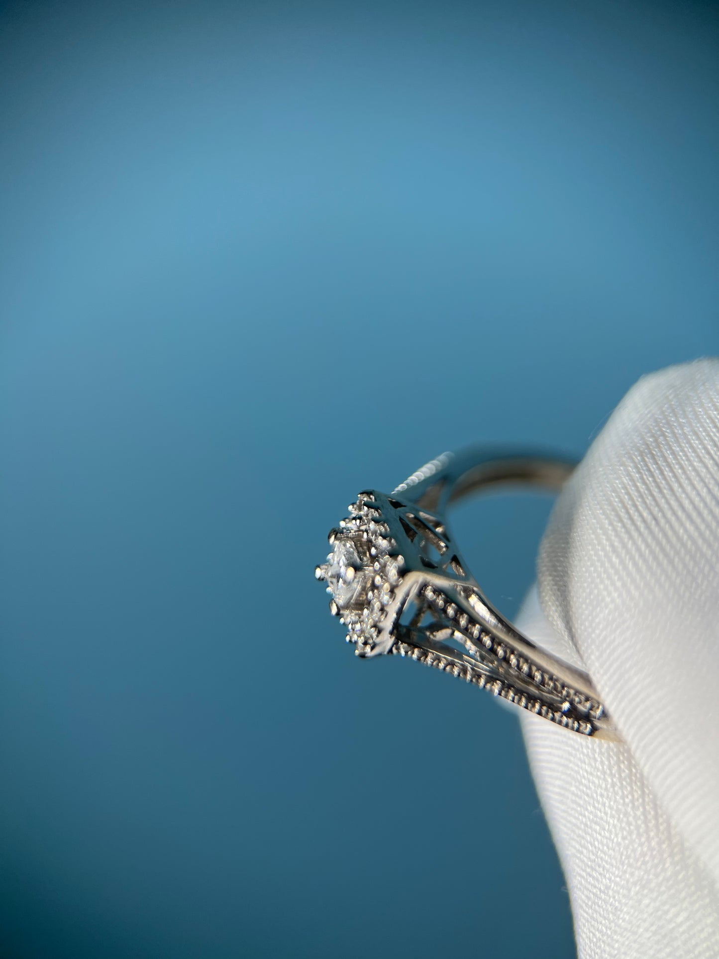 Diamond Promise Ring in 10k White Gold