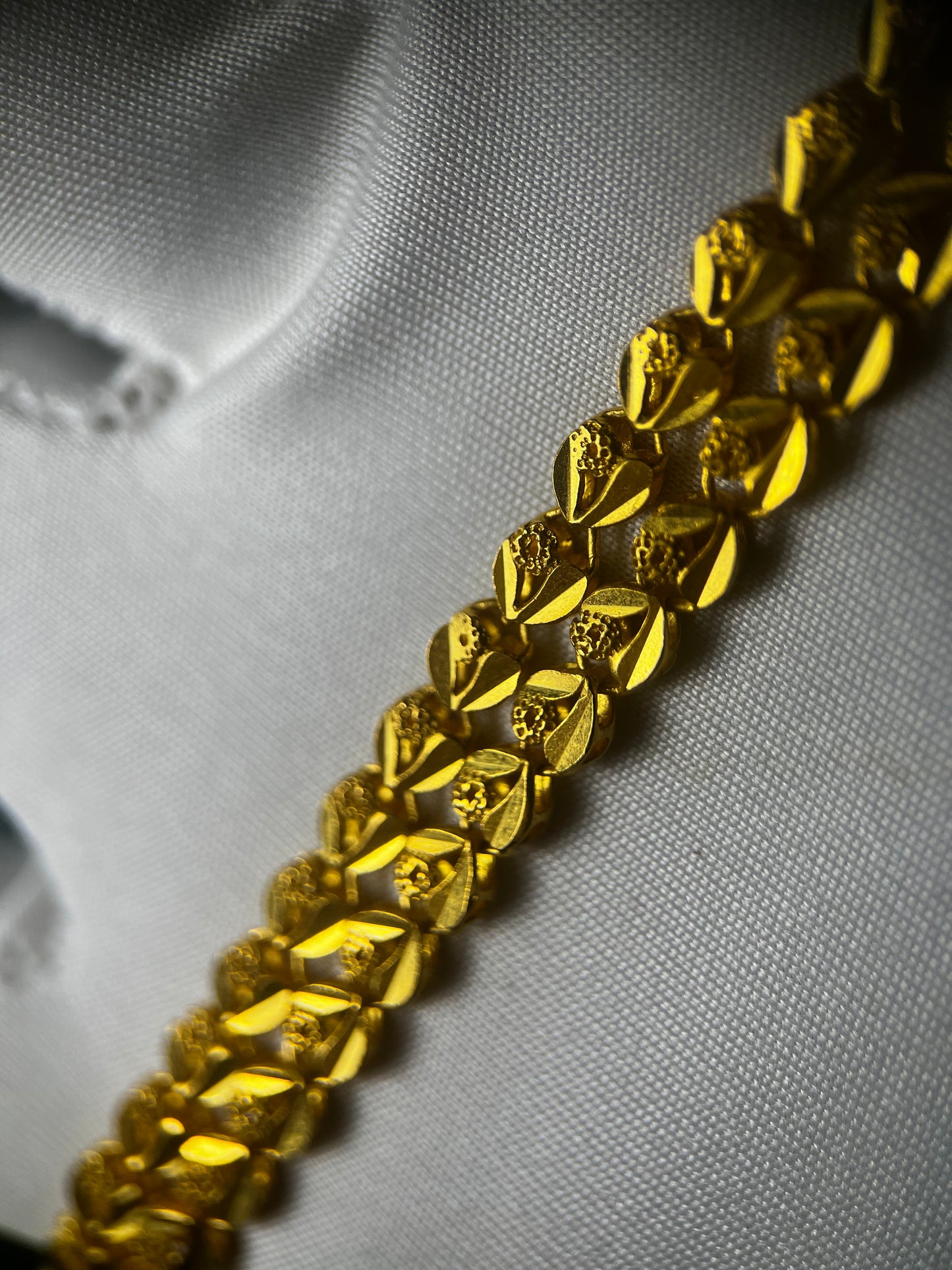 Diamond Cut Fancy Link Bracelet in 24k Gold